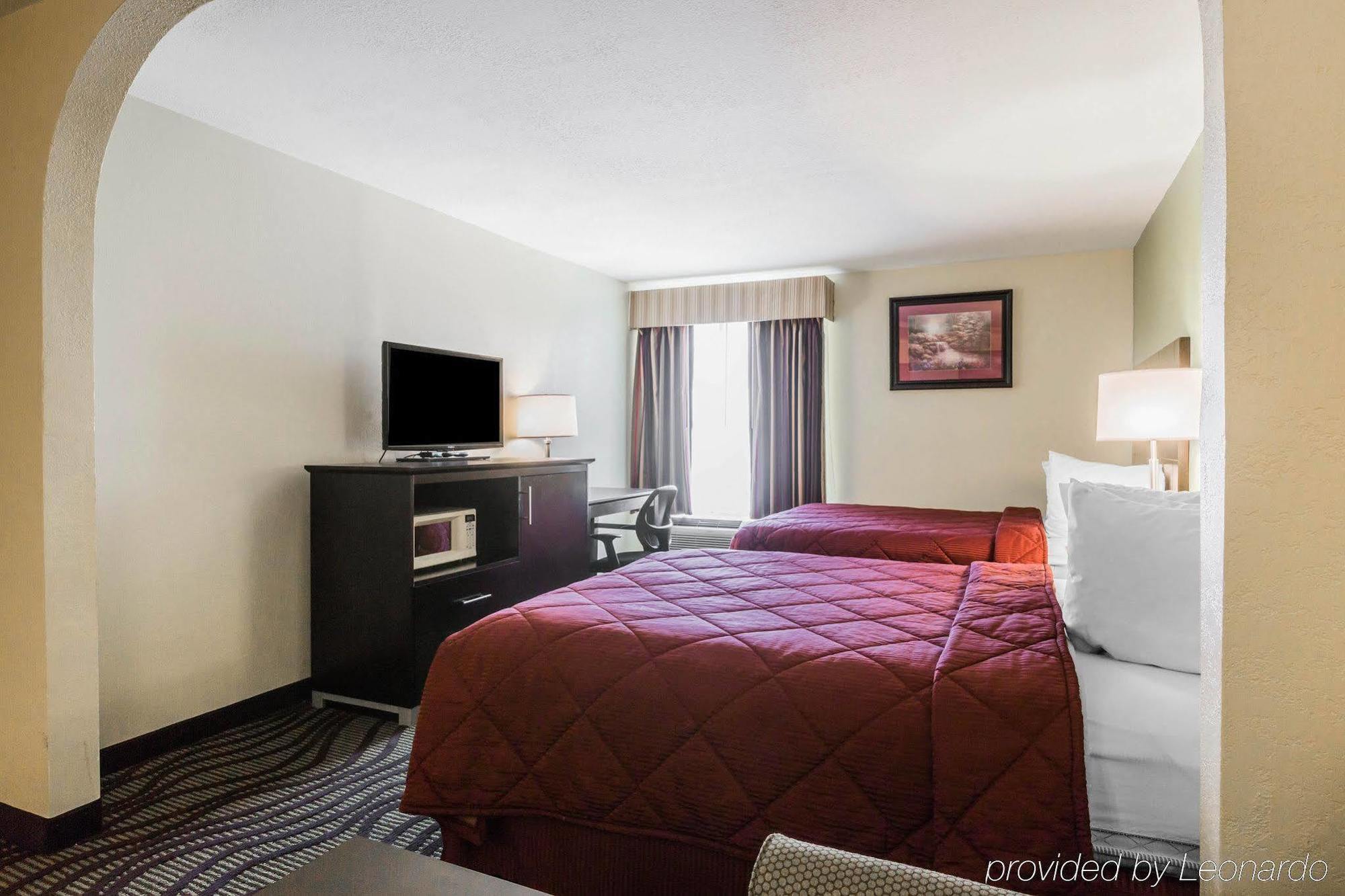 Quality Inn & Suites North Монтгомері Екстер'єр фото