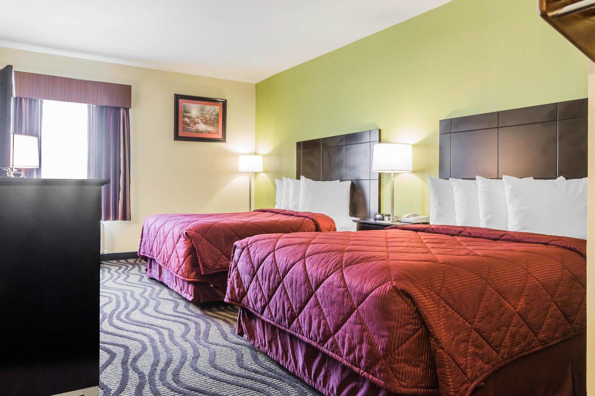 Quality Inn & Suites North Монтгомері Екстер'єр фото