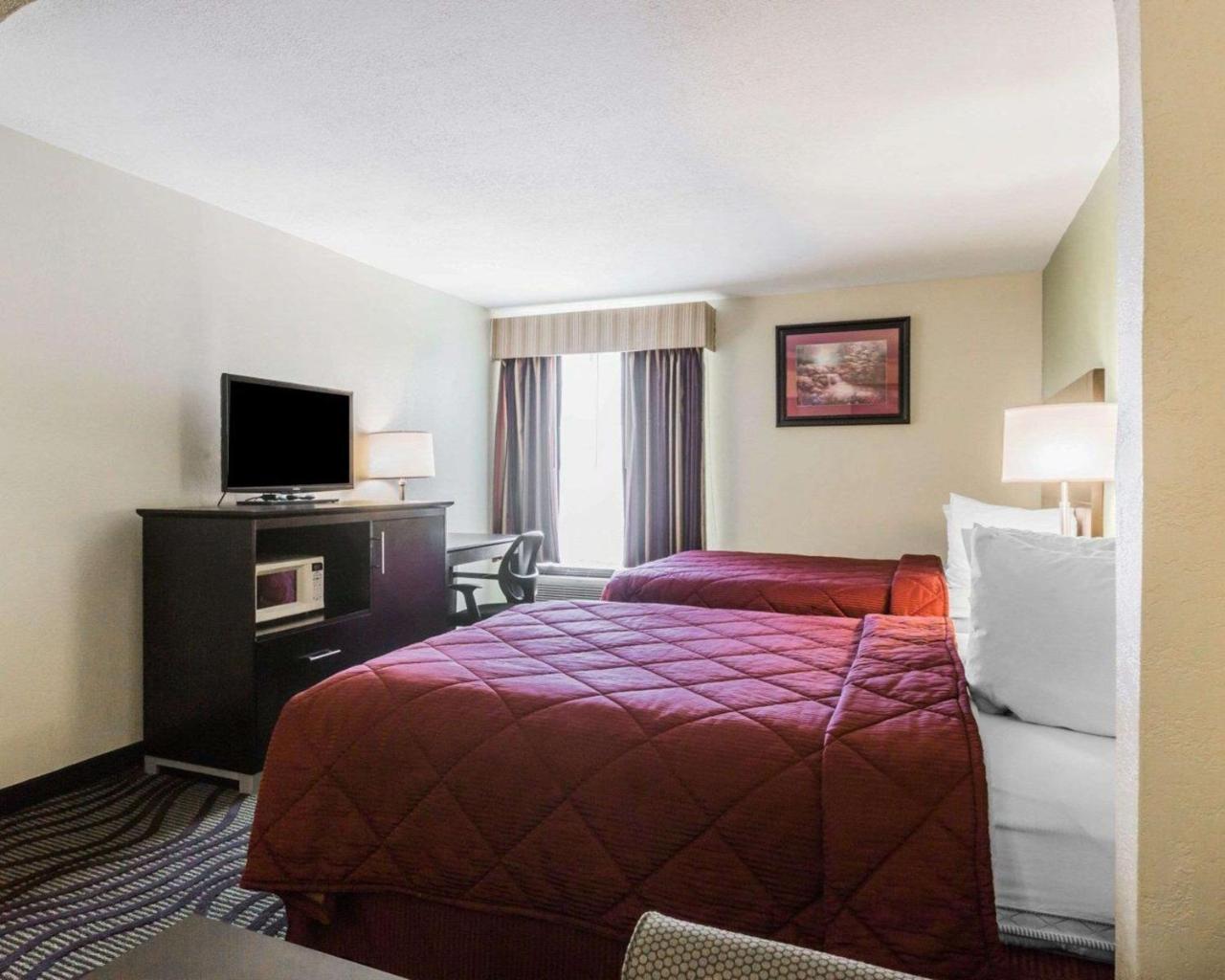 Quality Inn & Suites North Монтгомері Екстер'єр фото